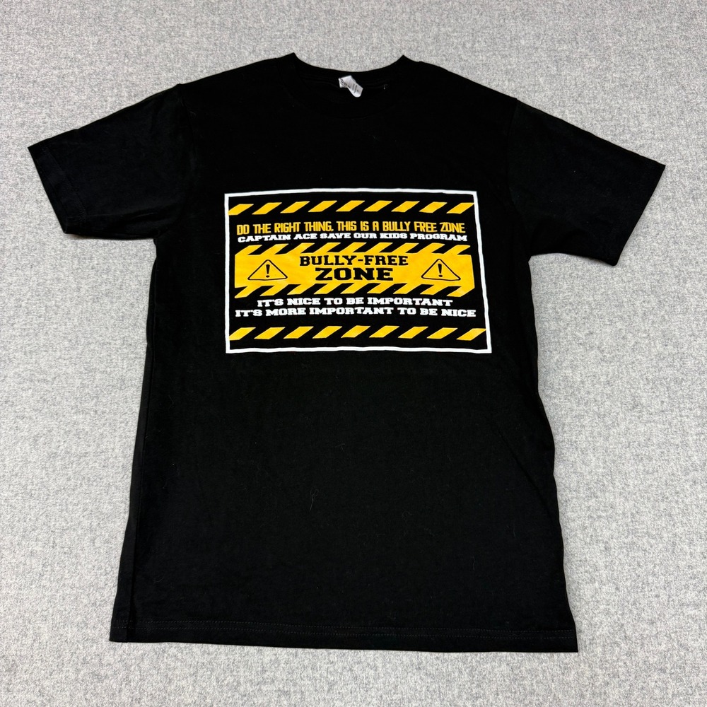 Nu Look T-Shirt XS Black Bully Free Zone Captain Ace Graphic Cotton Short Sleeve